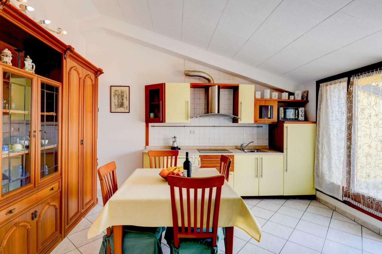 Sarno Apartments Caravaggio Сирмионе Экстерьер фото